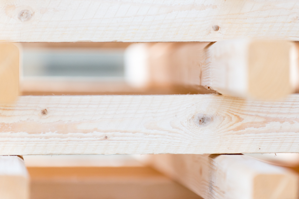 High-quality wooden packaging delivers the products intact